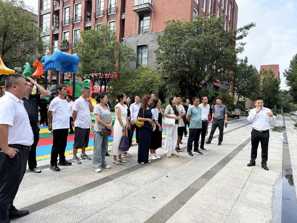 甘肃省临夏州永靖县党政干部能力提升培训班到访绿天使集团观摩学习